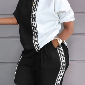 Plus Size Colorblock Geometric Print Short Sleeve Tops & Shorts Set, Women's Plu